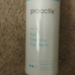 Pore targeting treatment